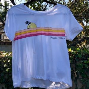 FEELIN FINE MEDIUM WHITE TEE MESSY BUN